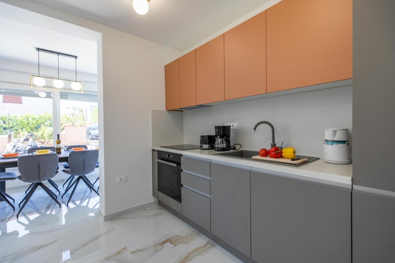 Apartman Suzi Pula Exteriör bild